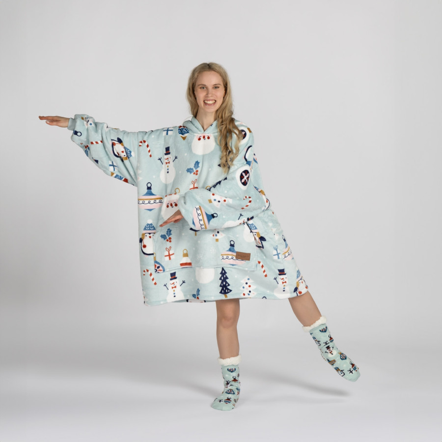 Hoodie odeja Svilanit Winter Wonderland + darilo: nogavice