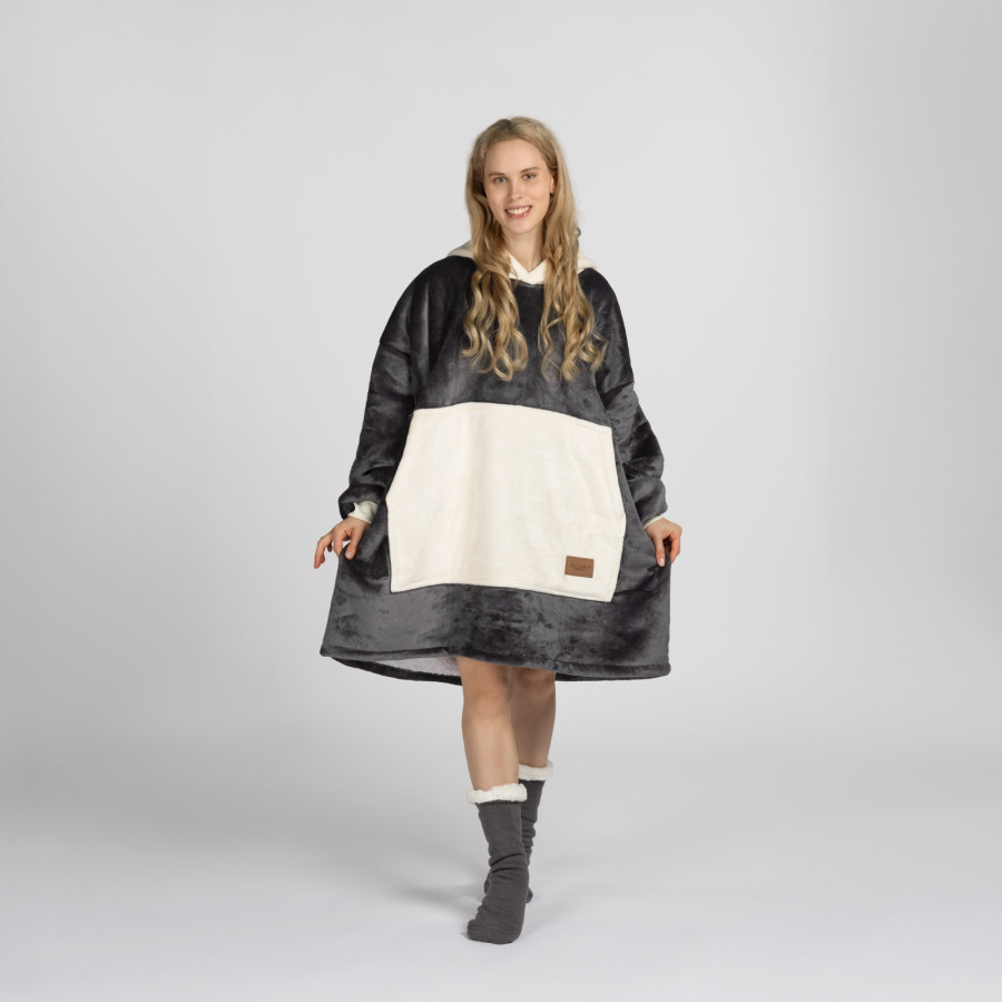 Hoodie odeja Svilanit Midnight Charm + darilo: nogavice