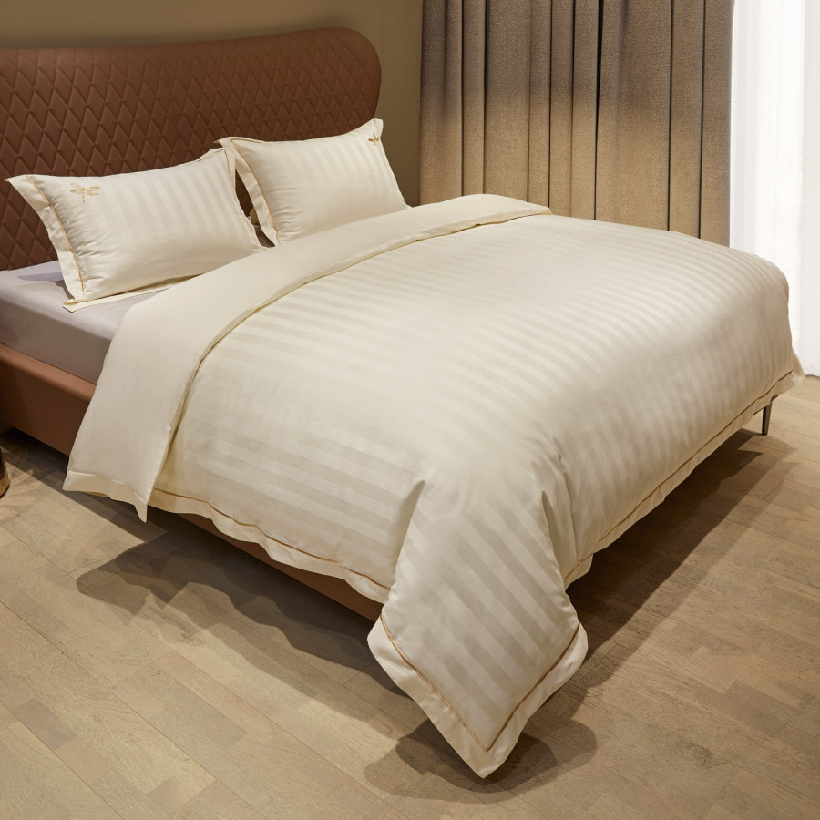 Bombažno-satenasta PREMIUM vezena posteljnina Svilanit Zoe